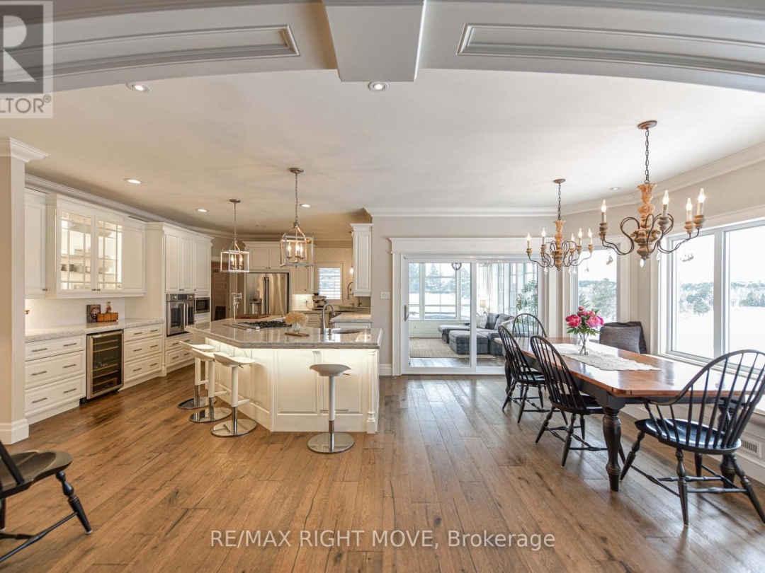 1263 Hawk Ridge Crescent, Severn