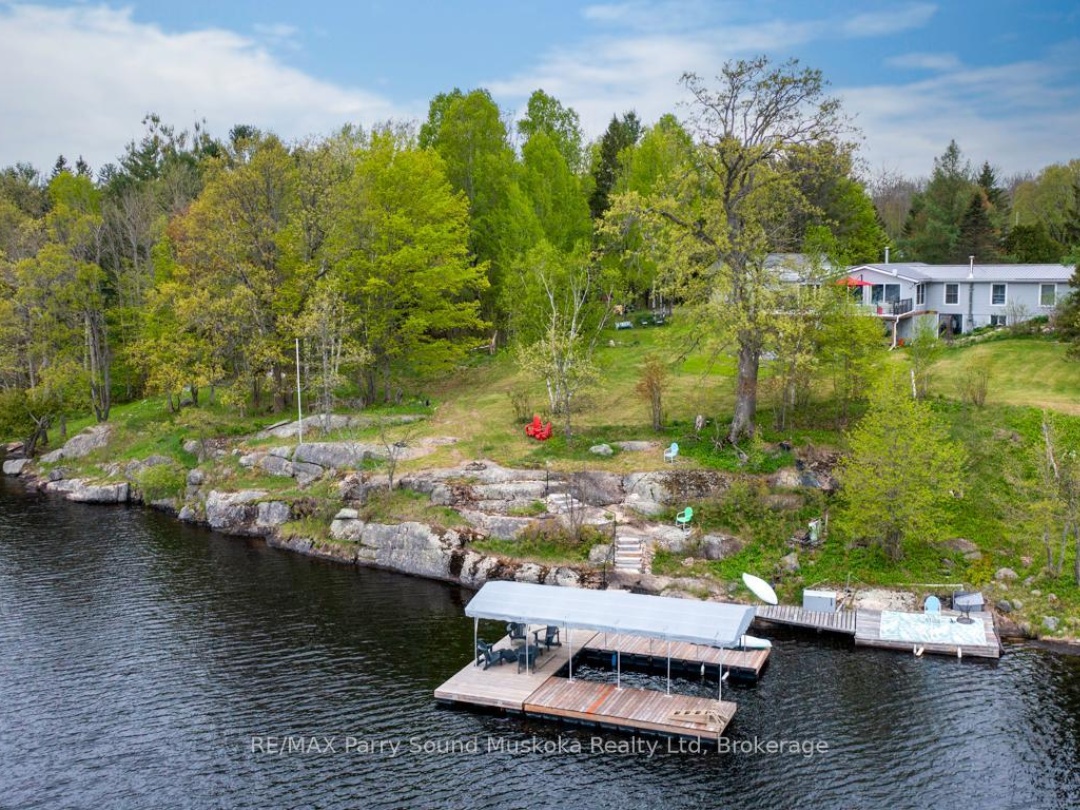 28 Lakeside Drive, Manitouwabing Lake