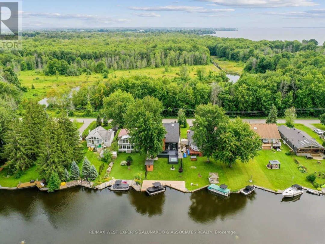 36 Simcoe Road, Lake Simcoe