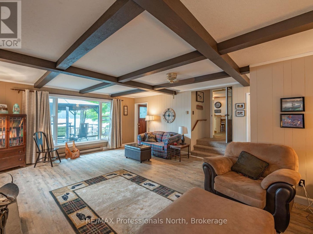 1582 HOSPITALITY LAKE ROAD, 