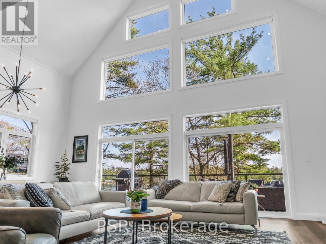 1028 Marshall Drive, Pine Lake