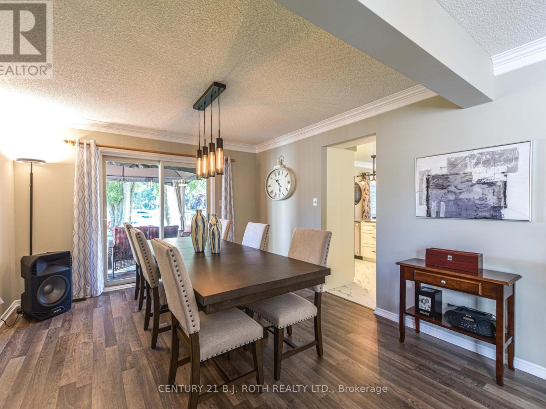 60 Simcoe Road, Lake Simcoe