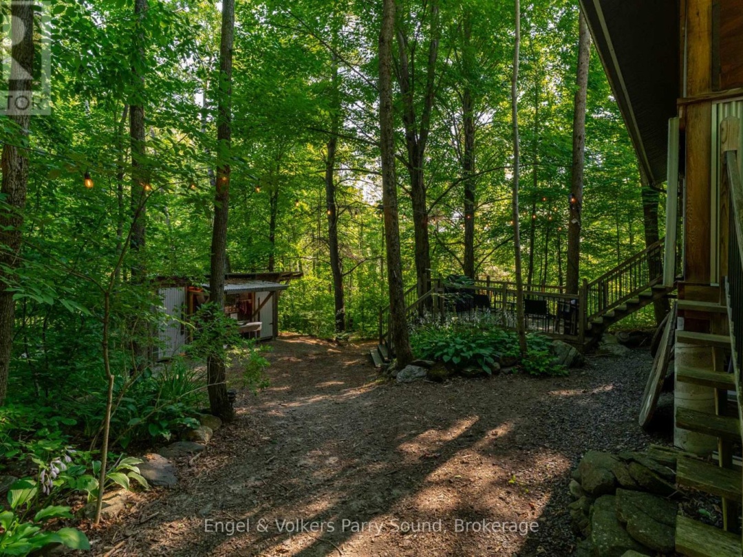6 HARMONY LANE, 