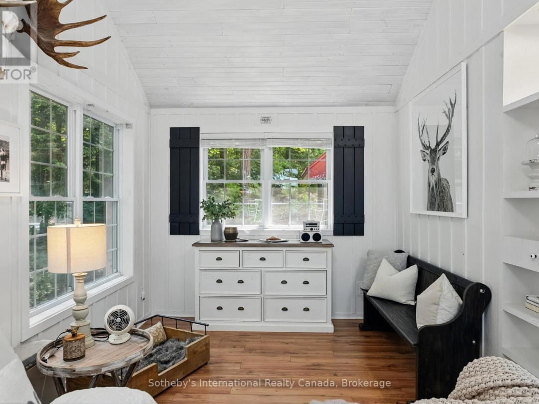 1050 Cobble Rose Lane, Moore Lake