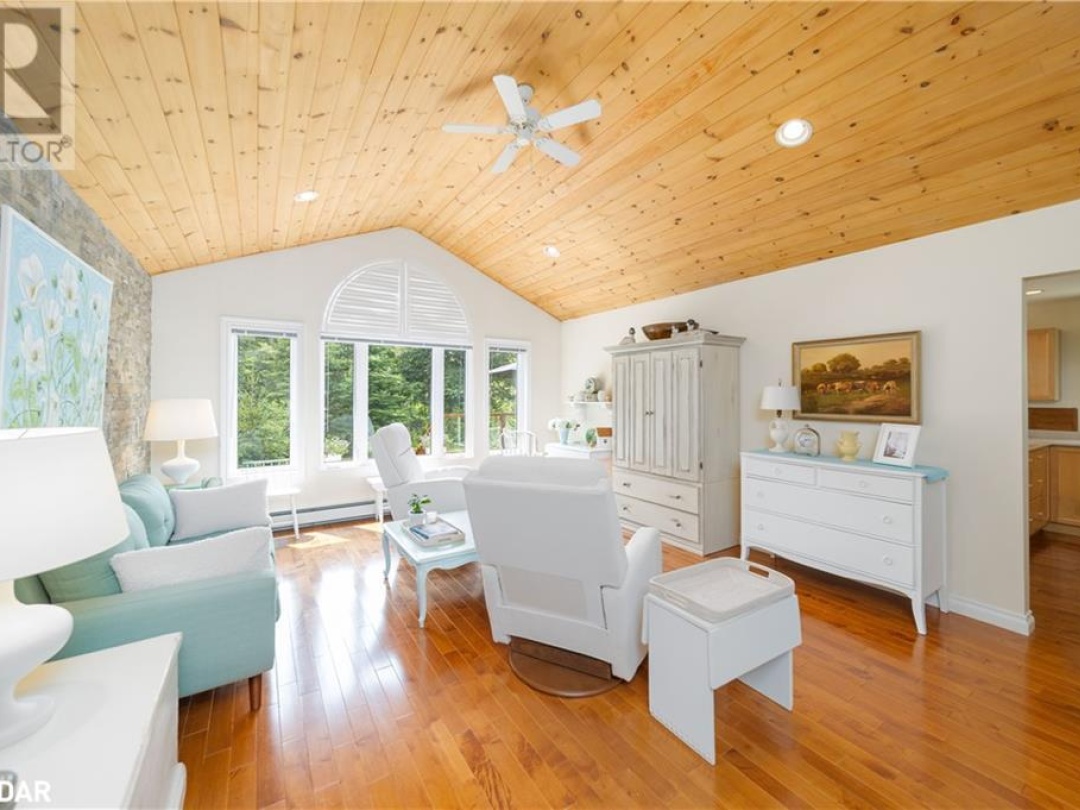 1065 Forrester Trail, Muskoka River