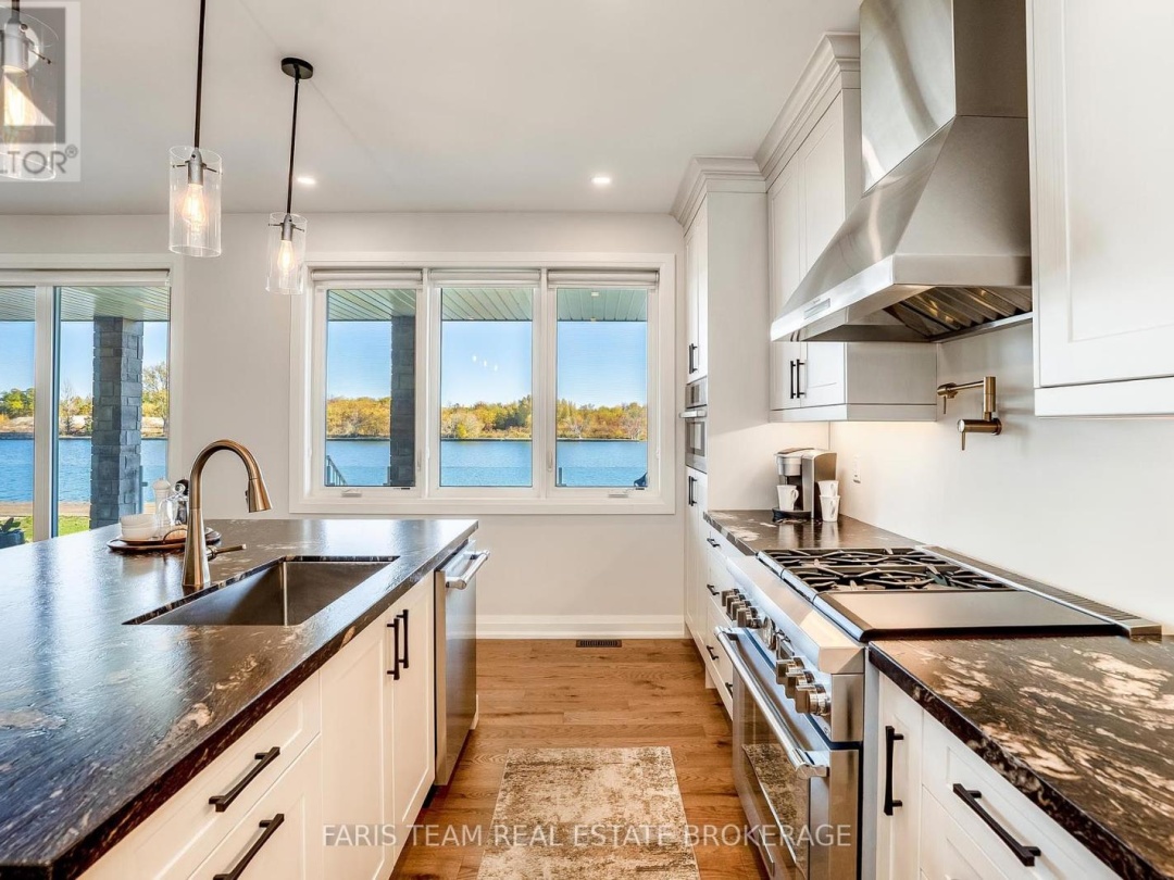 7 DOCK LANE, 