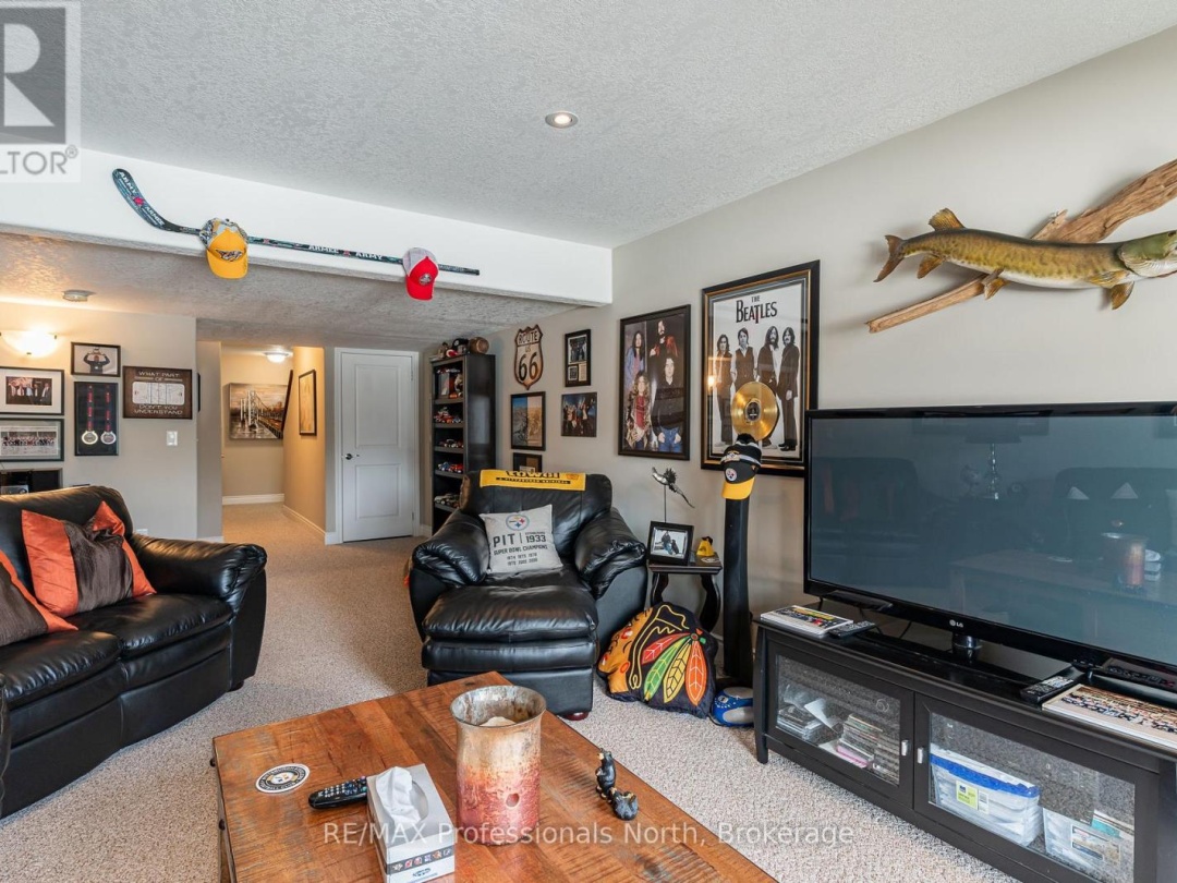 13 - 68 WEBB CIRCLE, 