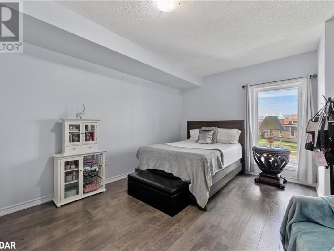 720 YONGE Street Unit# 205, 
