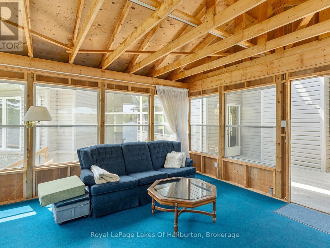 1089 PIONEER ROAD, Gooderham Lake