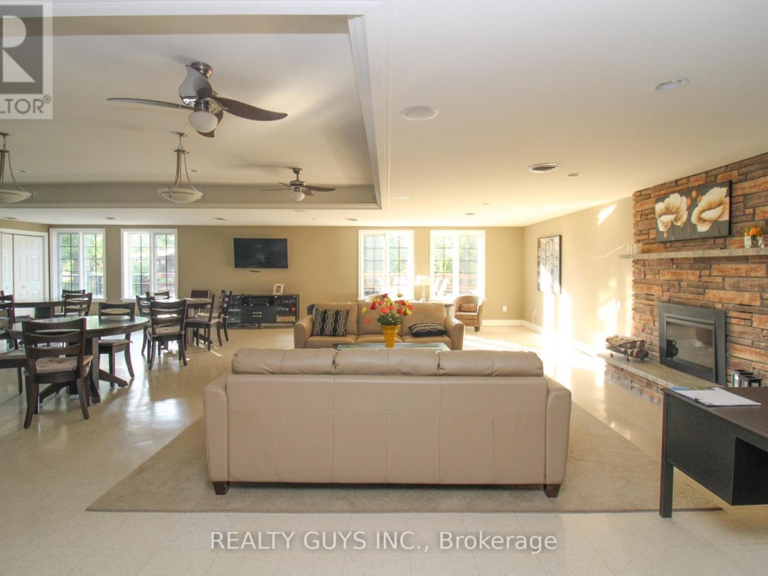 #204 - 200 EAST STREET S, 