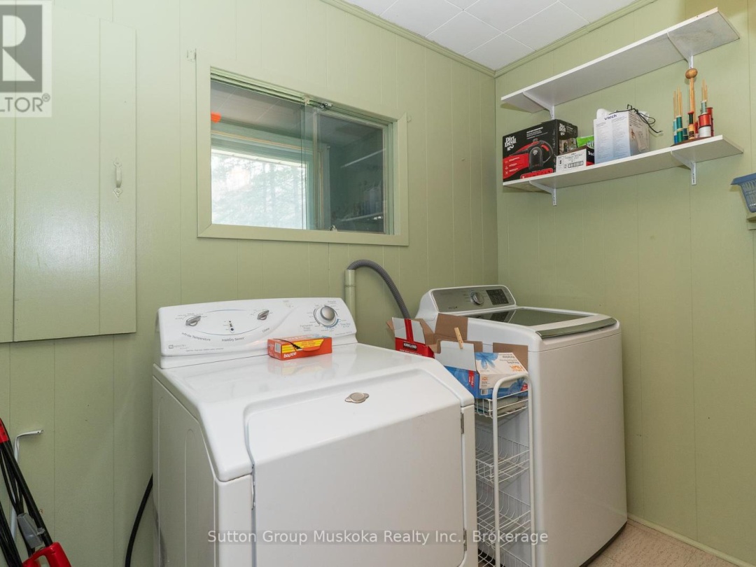 15 Glen Acres Road, Big East Lake