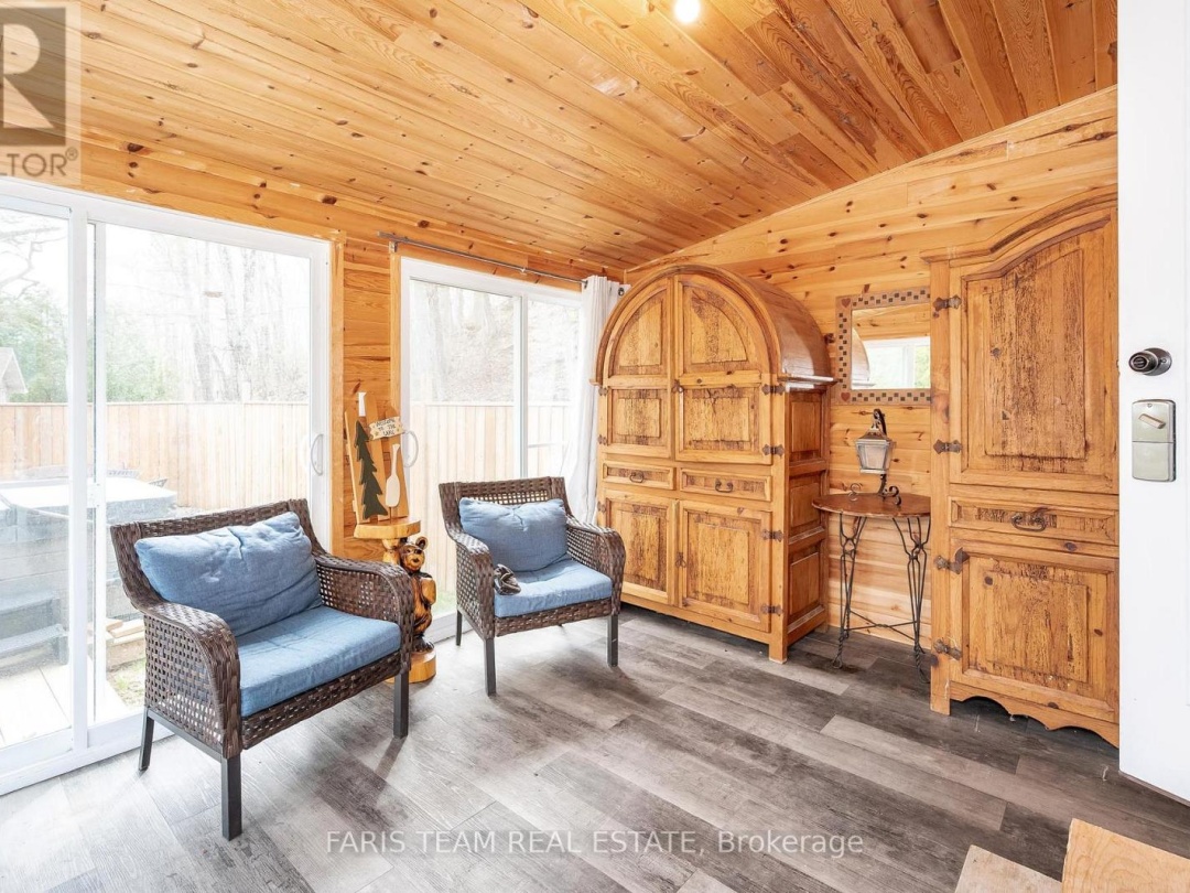 1036 Beverley Lane, Gull Lake