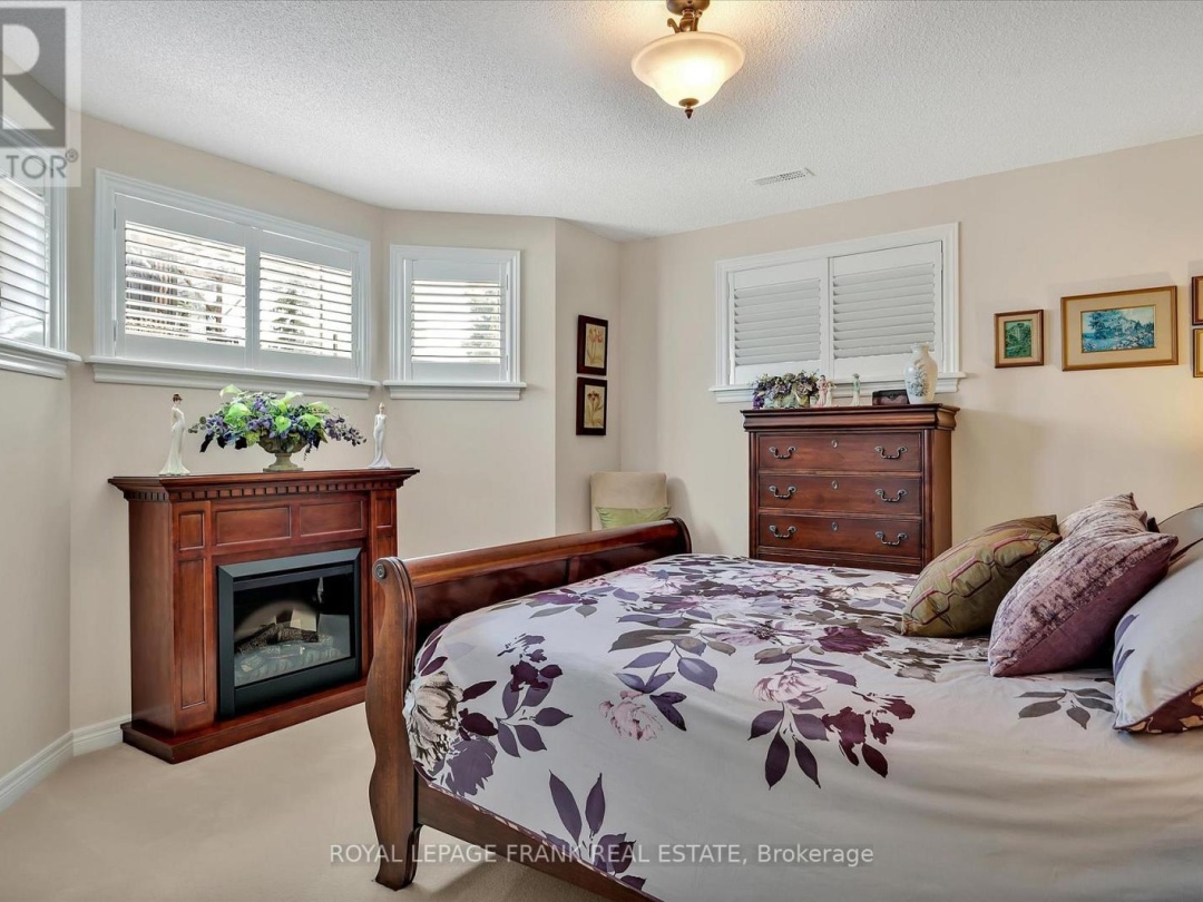 42 HUNTINGWOOD CRESCENT, 