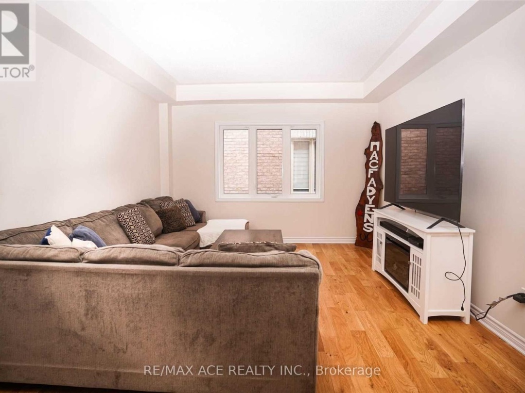 10 FURNISS STREET, 