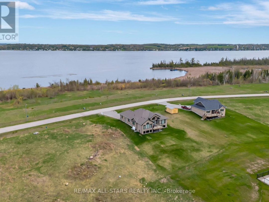 16 AVALON DRIVE, Sturgeon Lake