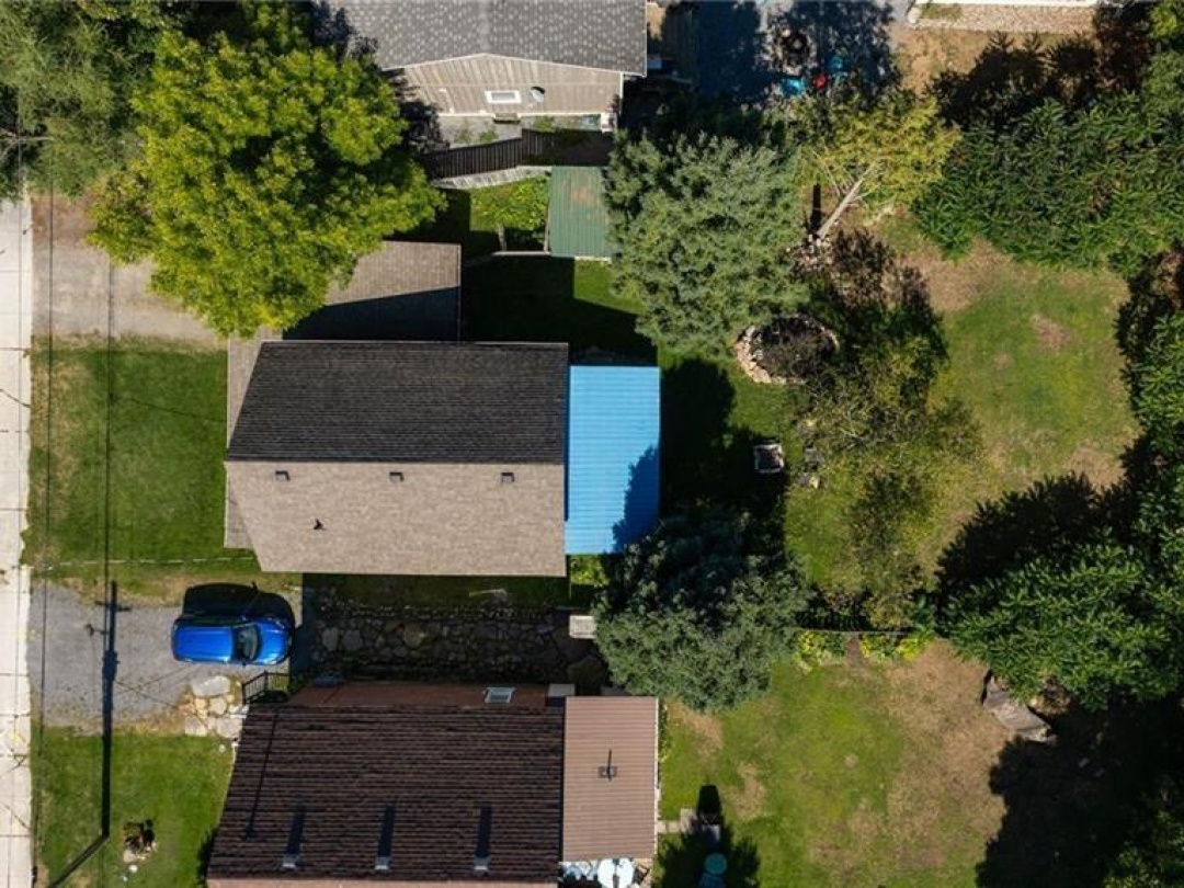 14 FETTERLY Street N, 