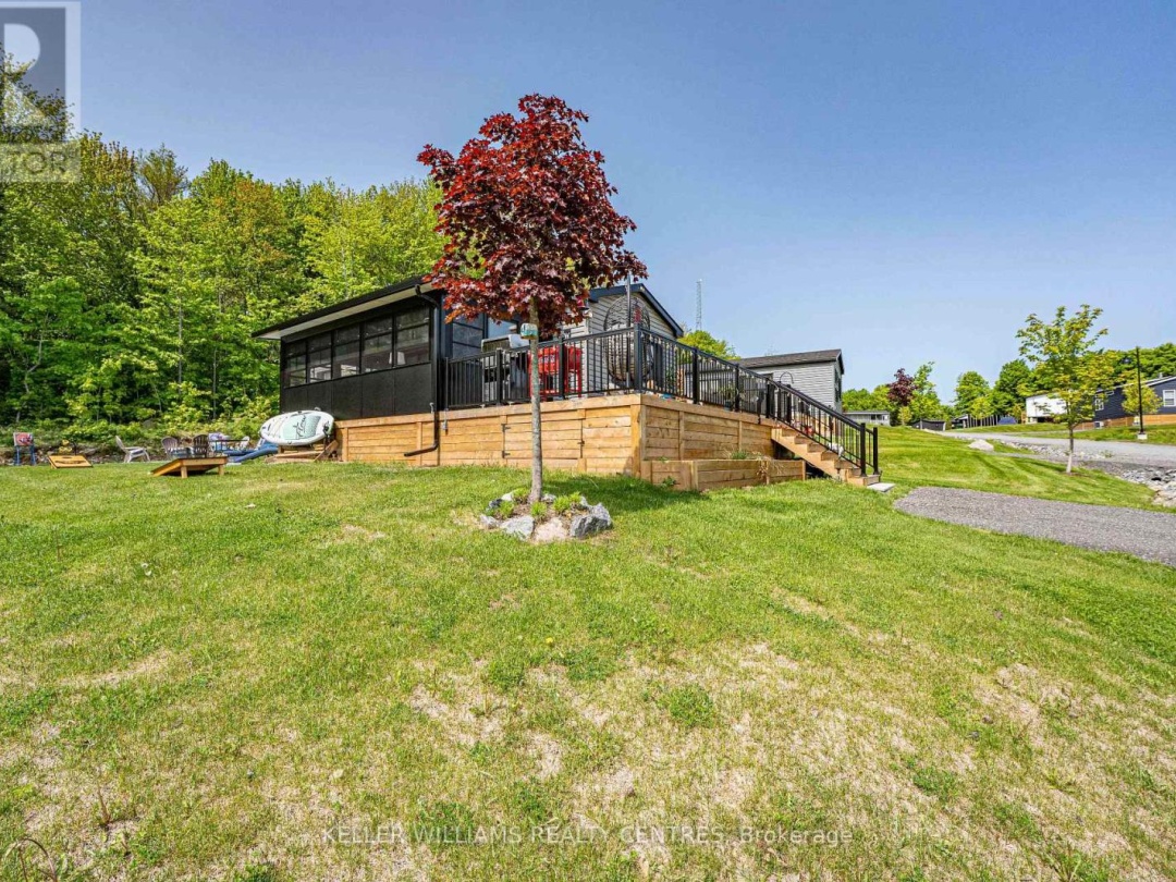 #38 Lakeridge 1047 Bonnie Lake Camp Road, Bracebridge (Macaulay)