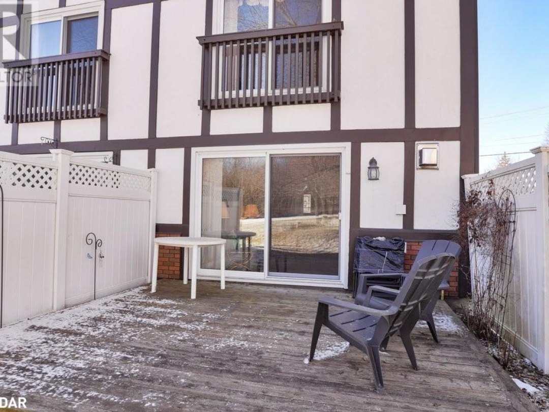 31 Laguna Parkway Unit# 1, Lake Simcoe