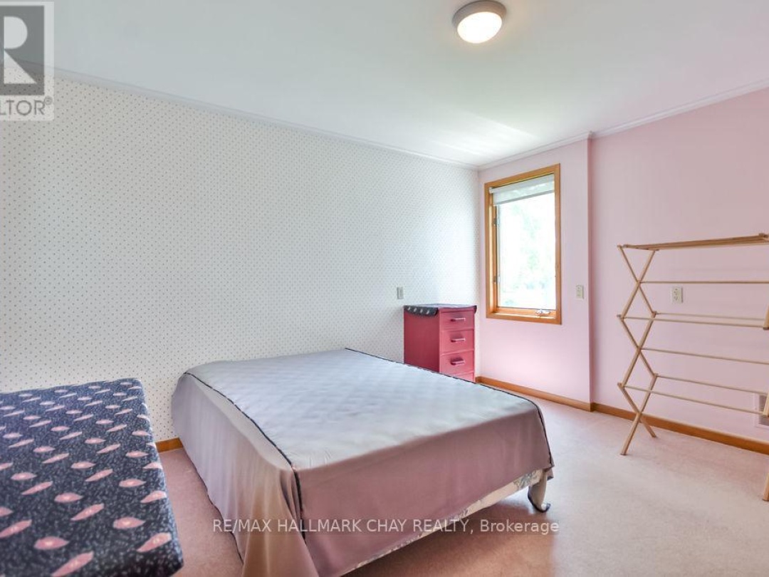 5566 Gray's Bay Road, Lake Couchiching
