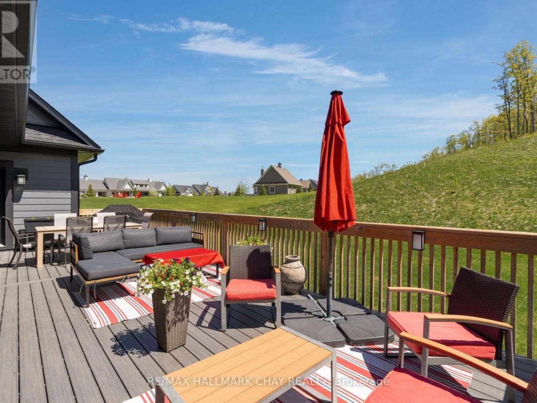 43 Thoroughbred Drive, Oro-Medonte