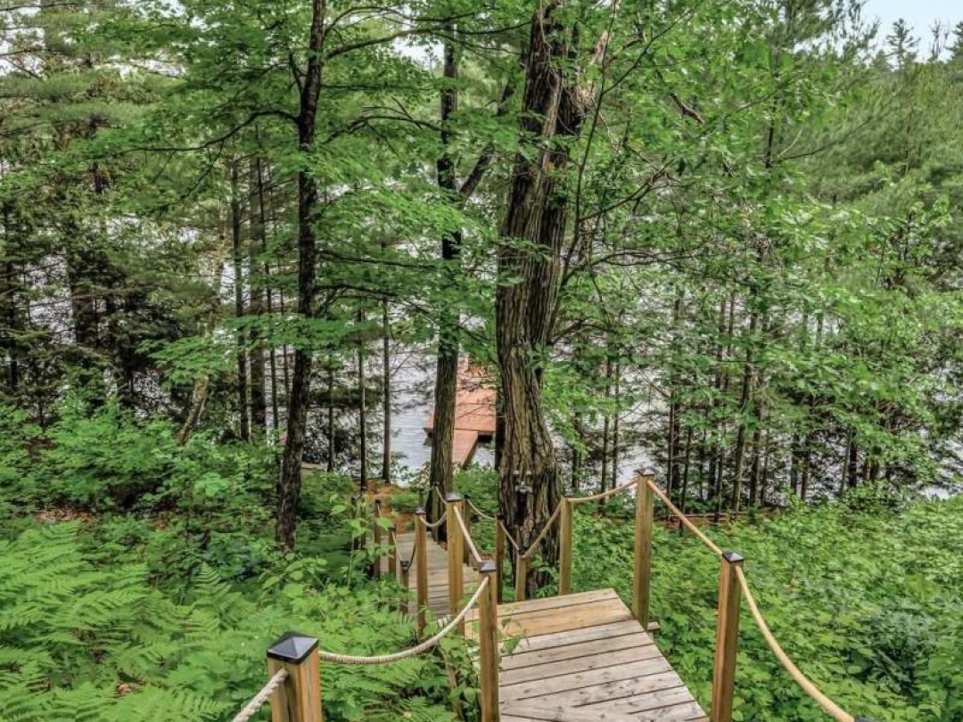 1031 ROTUNDA DRIVE, 