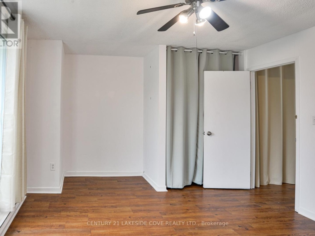 UNIT 5 - 4 PARADISE BOULEVARD, 
