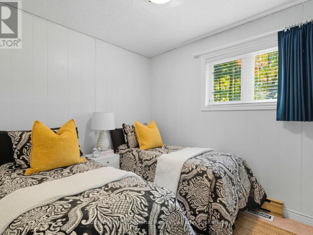 20 FISH ROCK ROAD, 