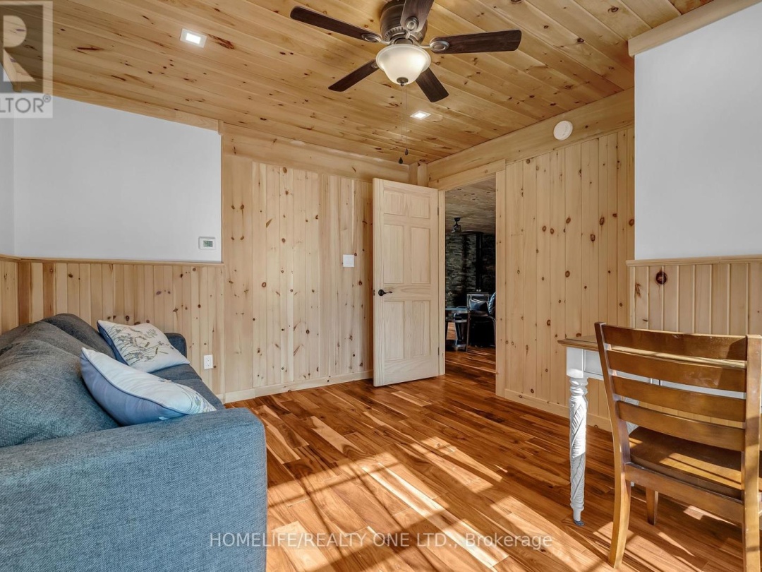 4055 Glen Cedar Drive, Lake Simcoe
