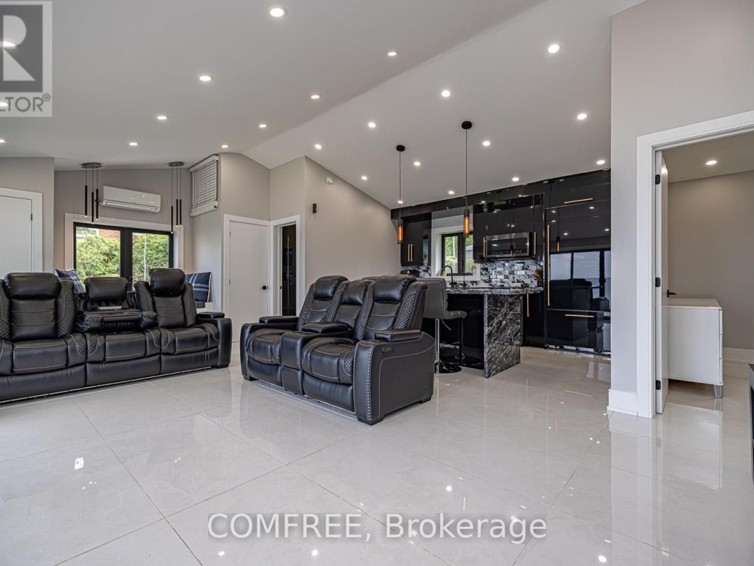 901 WOODLAND DRIVE, 