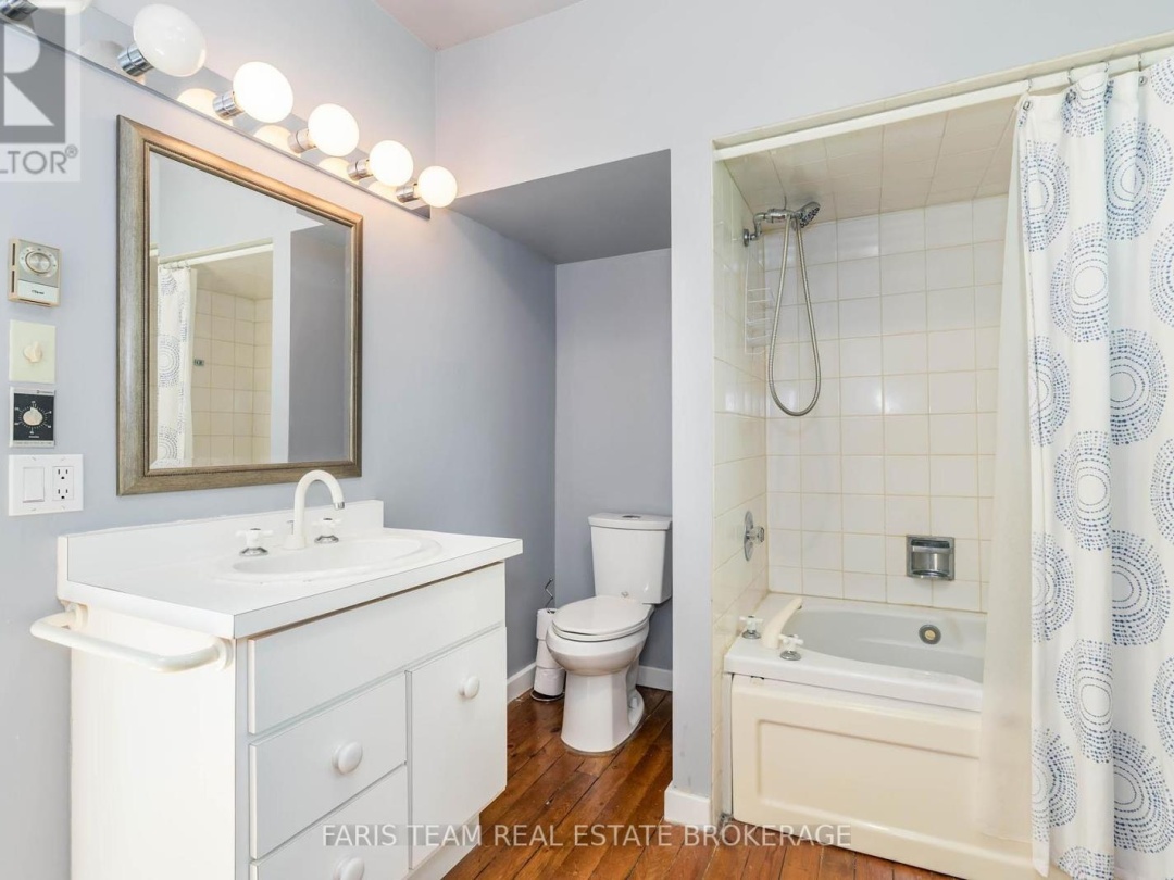 127 SHORELINE DRIVE, 
