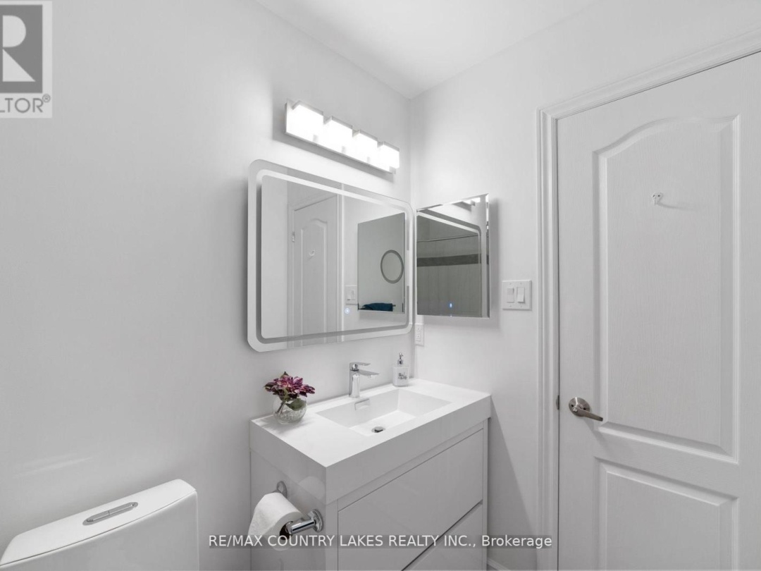 22 100 Laguna Parkway, Lake Simcoe