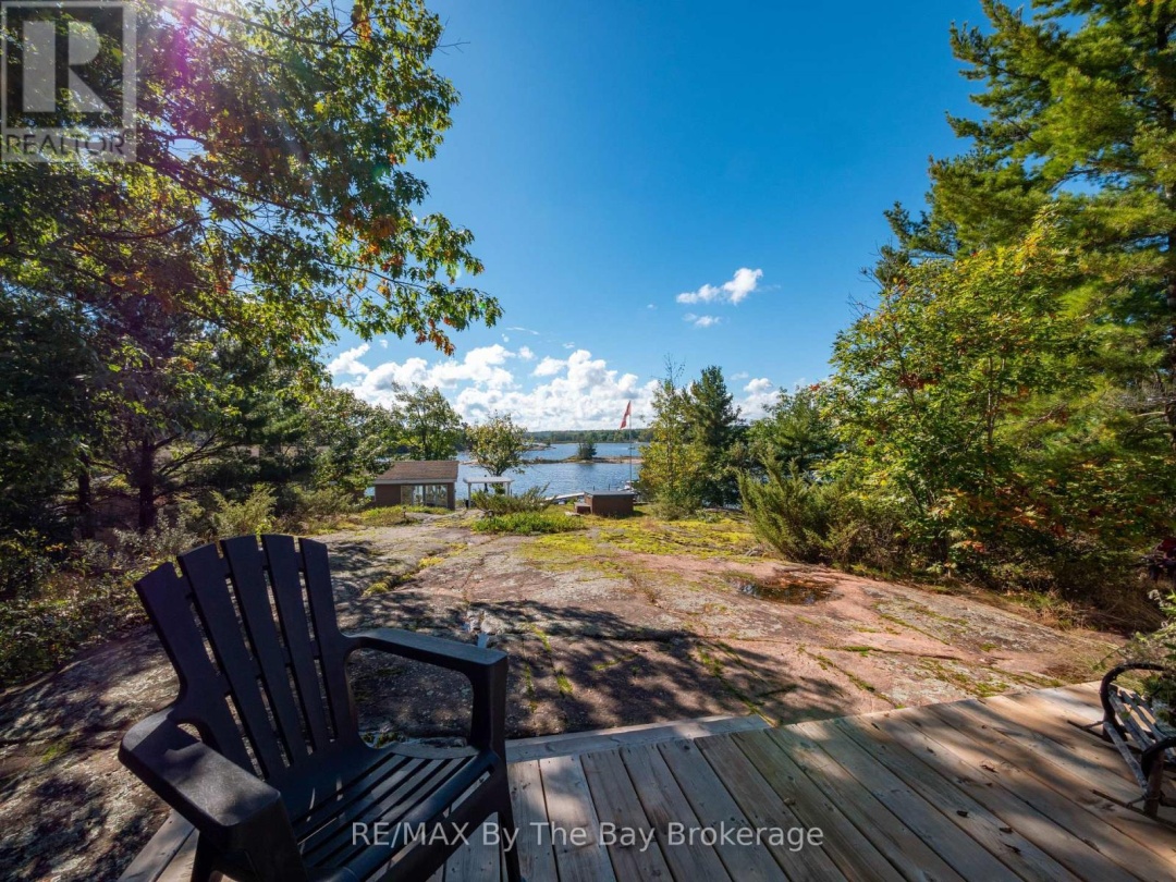 4476 ISLAND 1040/LITTLE BEAUSOLEIL ISLAND, 