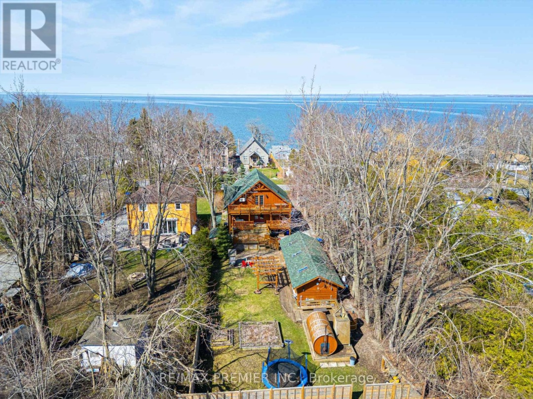 2441 Lakeshore Drive, Lake Simcoe