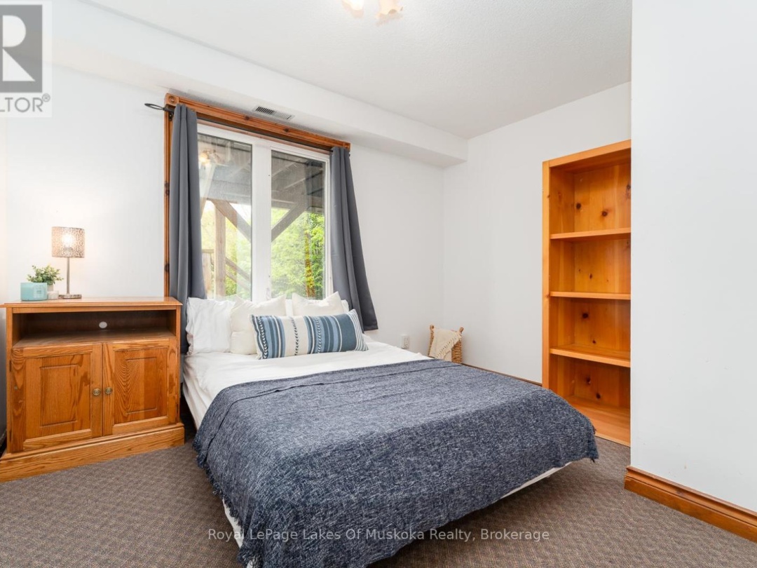 1075 ROCKY NARROW ROAD, 