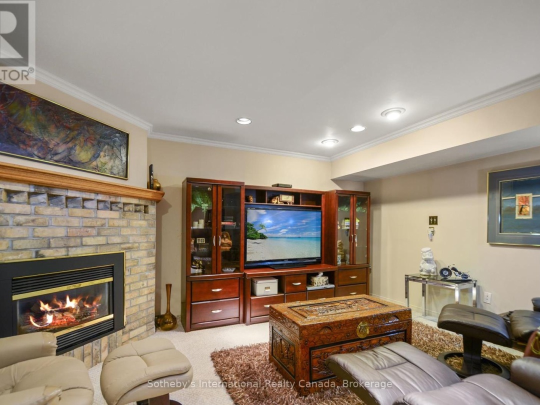 5 - 1 OLIVE CRESCENT, 