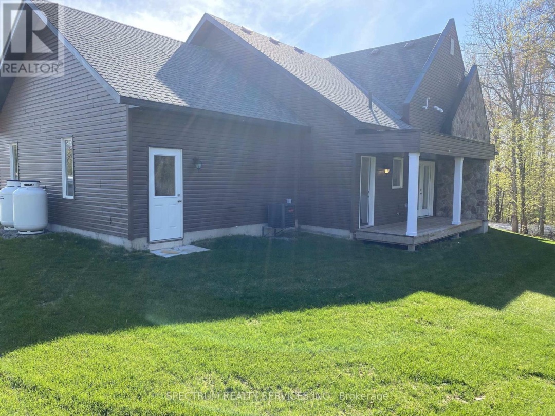 6 Marina Village Drive, Georgian Bay