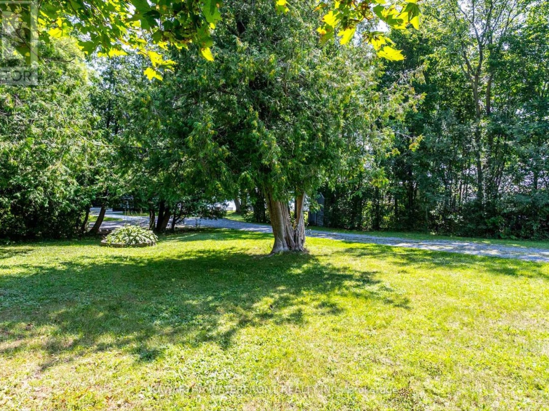 62 Betty's Bay Road, Sturgeon Lake