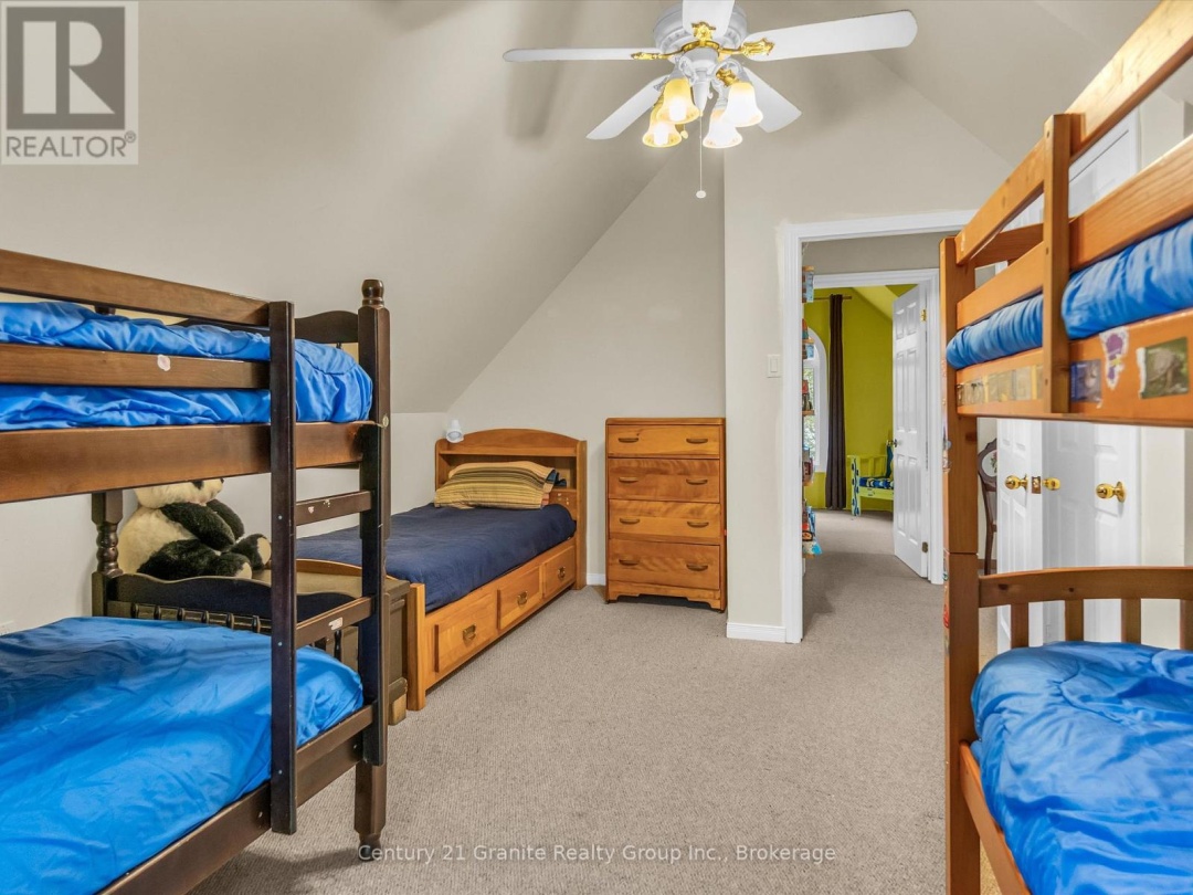 1120 S Clear Lake Road, Clear Lake