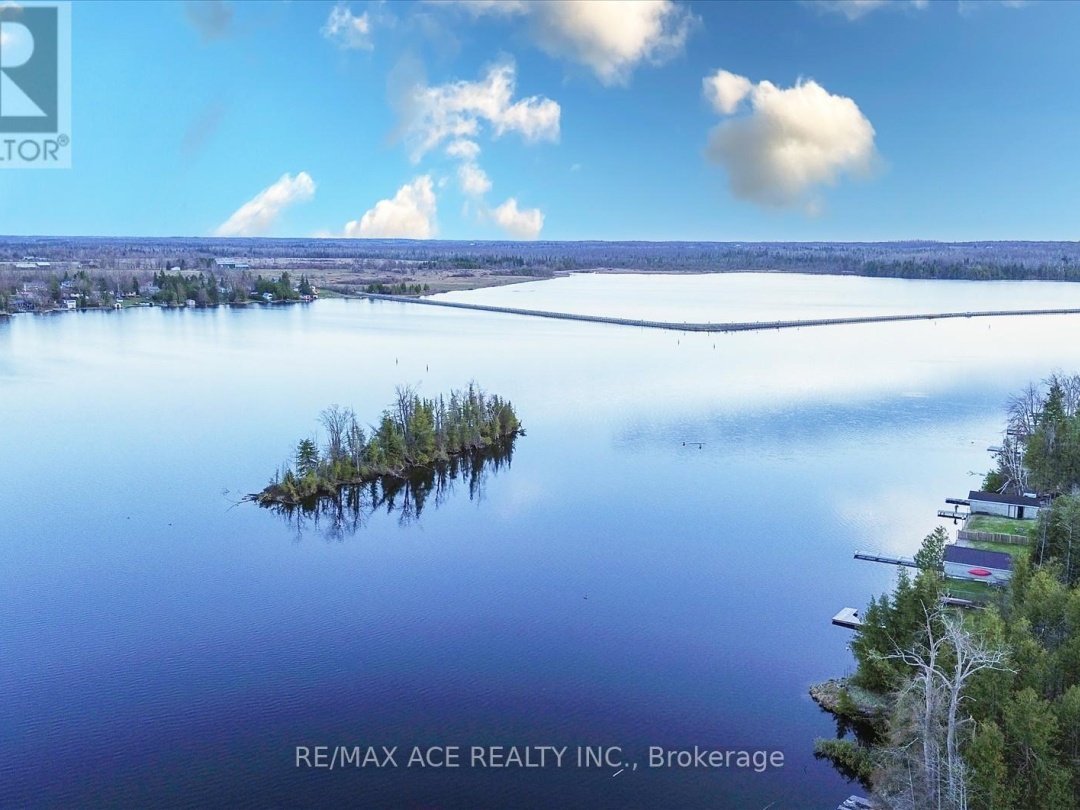 1308 Portage Road, Mitchell Lake