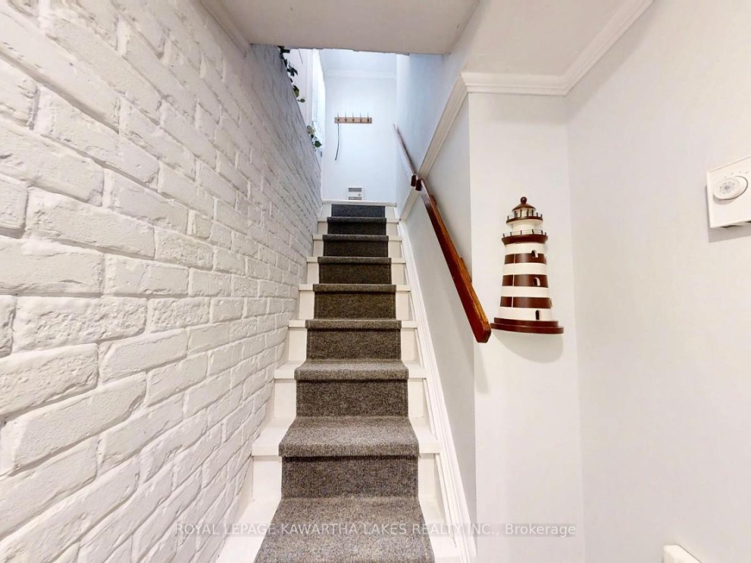 835 CEDAR GLEN ROAD, 