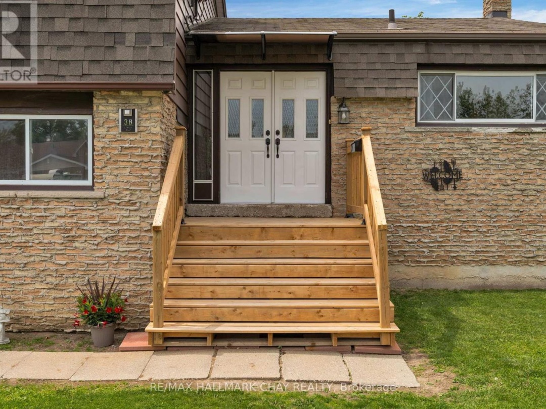 38 LANKIN BOULEVARD, 