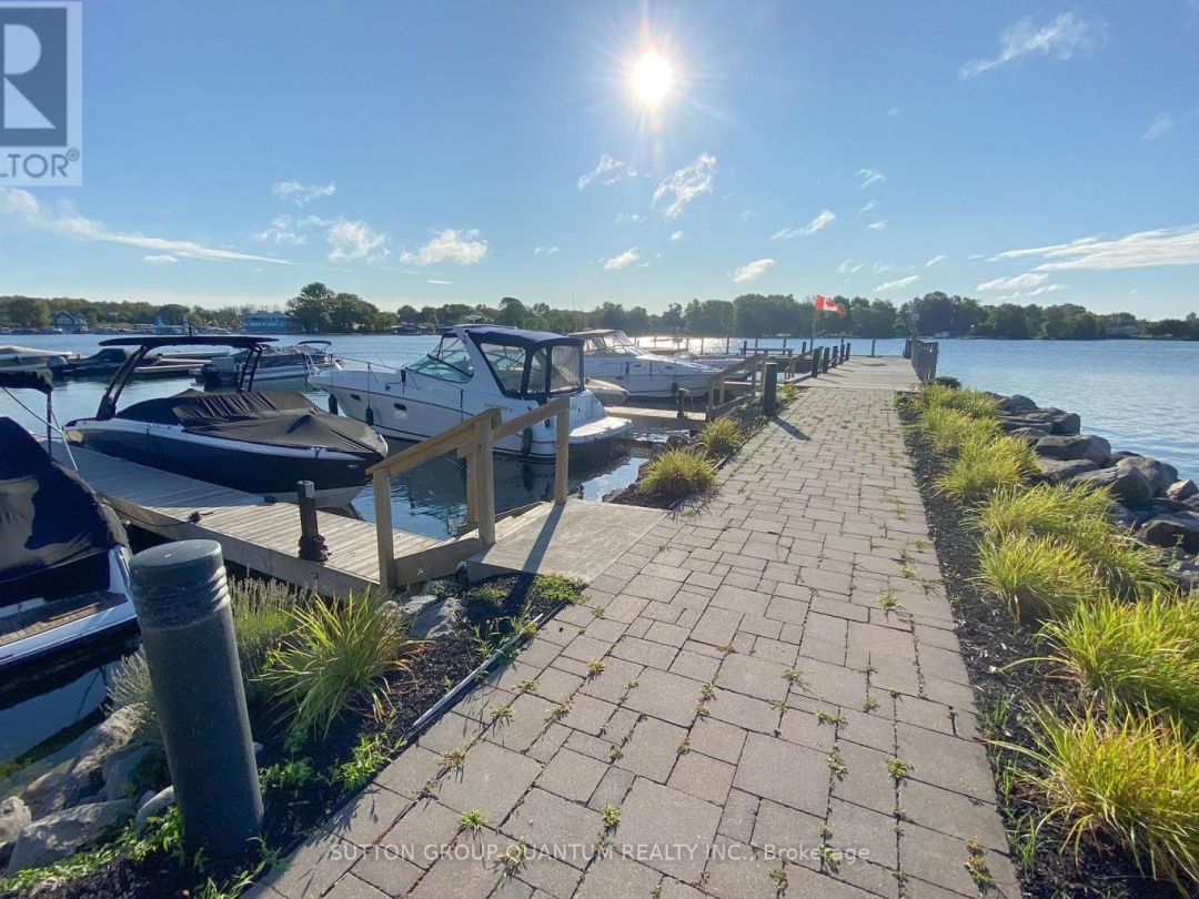 301 90 Orchard Point Road, Lake Simcoe