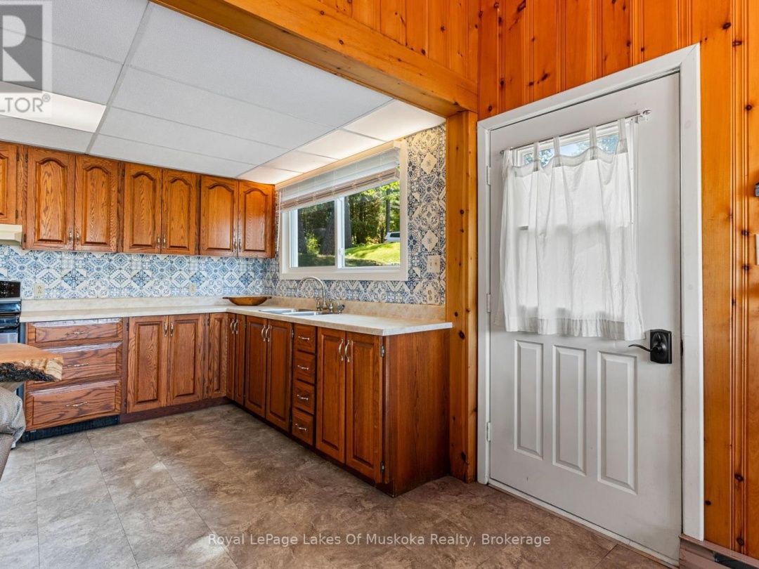 4 - 1379 MUSKOKA ROAD 169, 