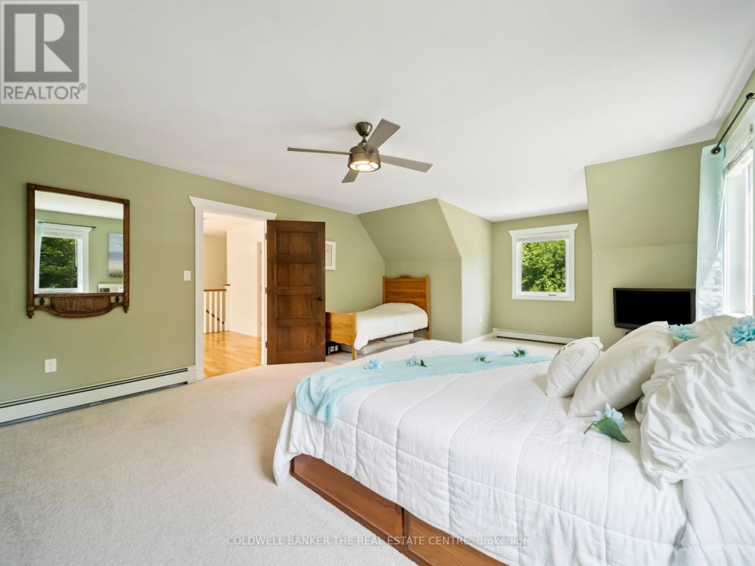 2955 PINECONE TRAIL, 