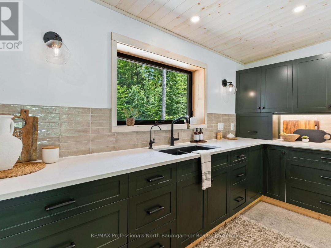 1592 BUCKSLIDE ROAD, 