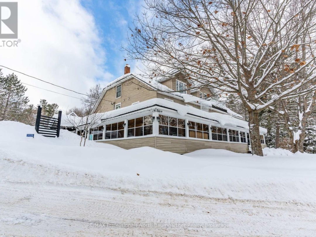 UNIT 4 - 2029 LITTLE HAWK LAKE ROAD, Little Hawk Lake