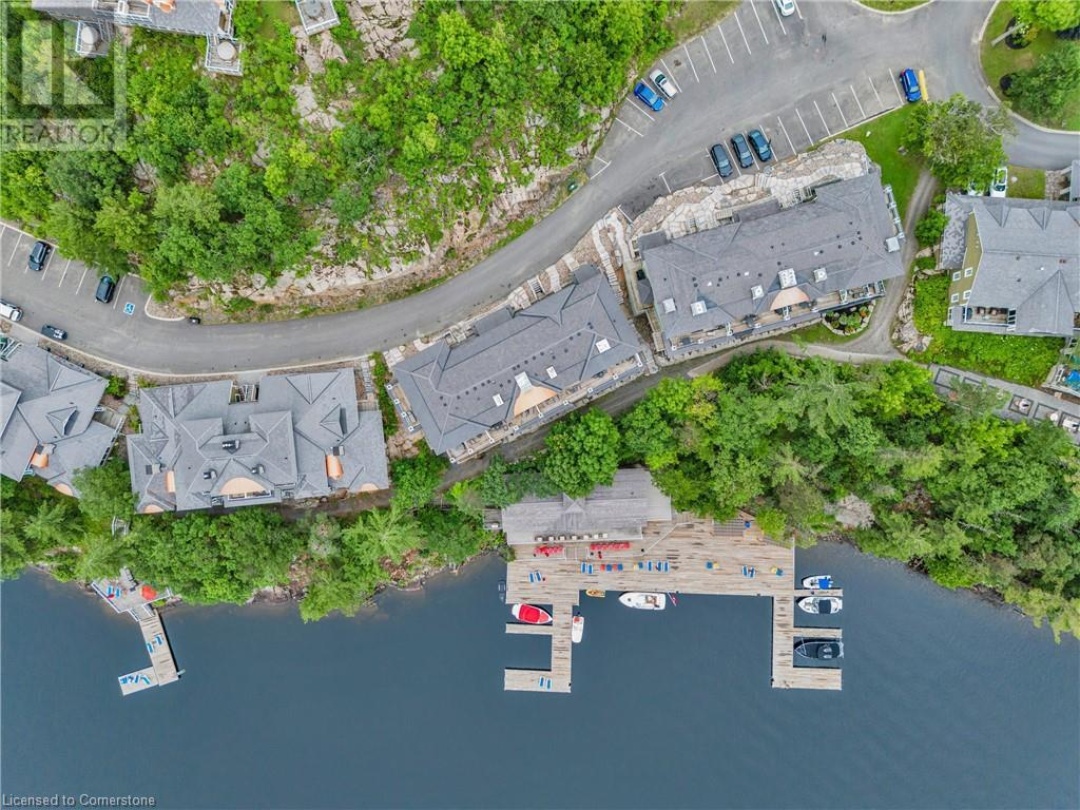 1869 MUSKOKA 118 Road W Unit# BTW-101, 