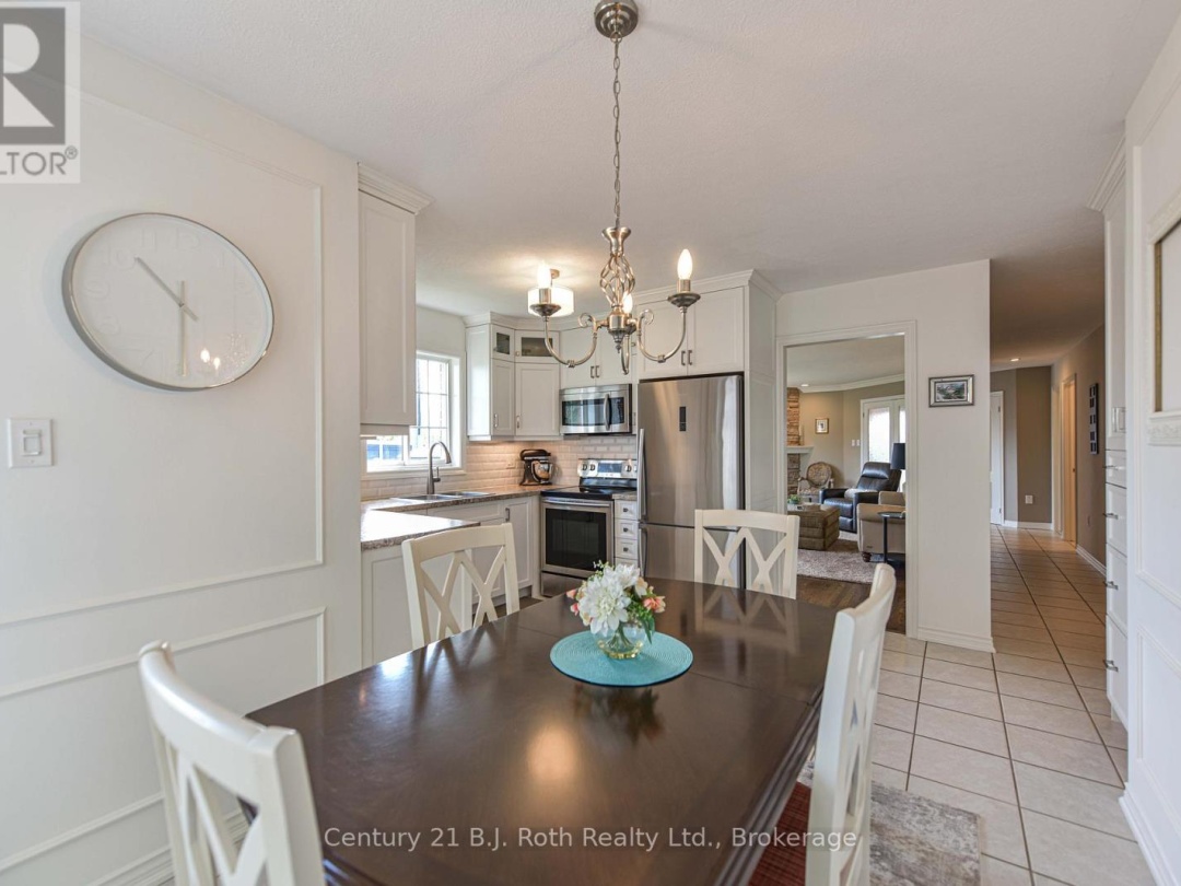 3196 Monarch Drive, Orillia