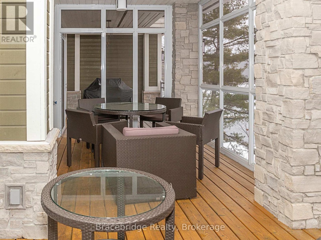 B102-A1 - 1869 MUSKOKA RD 118 HIGHWAY W, Lake Muskoka