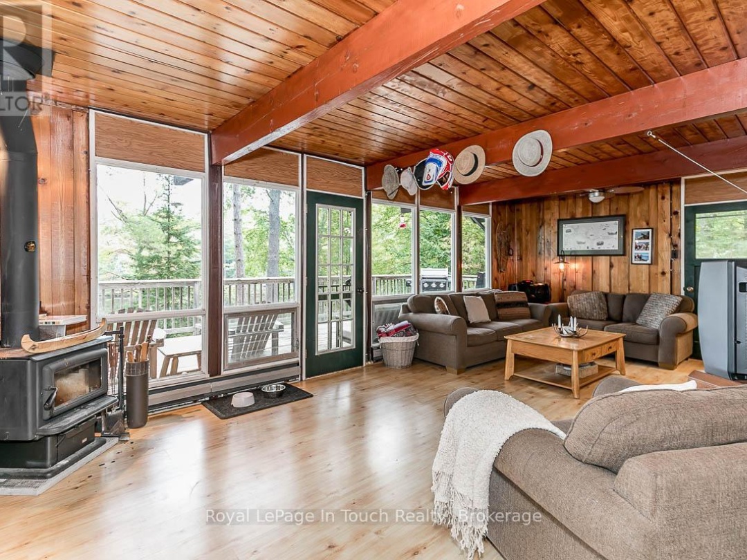4 Severn River Shore, 